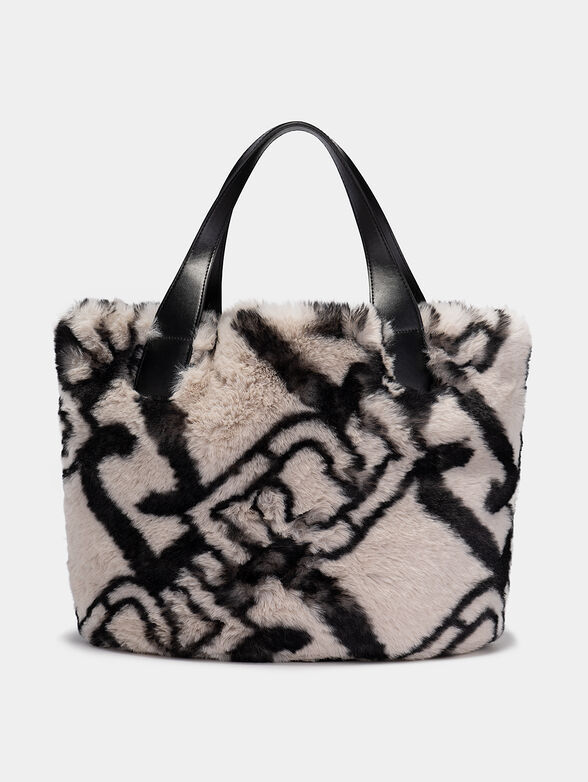 Handbag with fluffy faux fur - 2