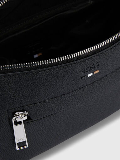 Waist bag with logo - 5