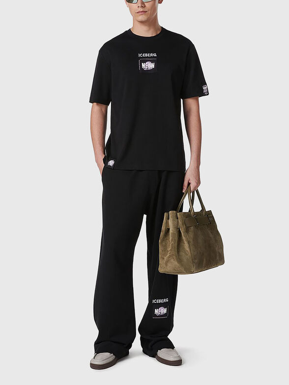 T-shirt with oval neckline - 2