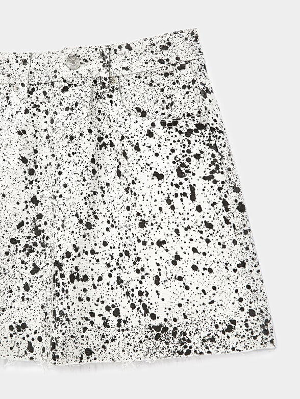 Short denim skirt with paint effect - 4