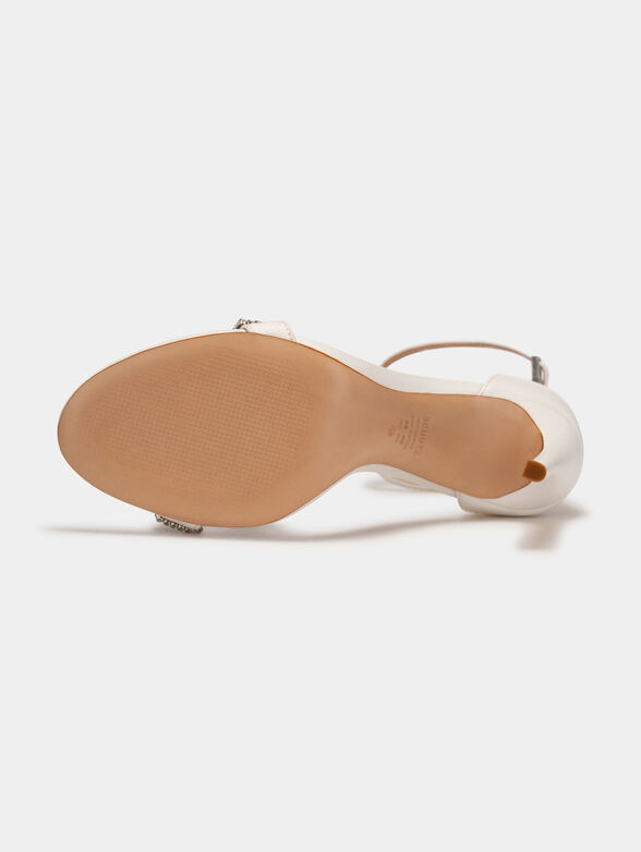 Sandals in beige color with rhinestones  - 5