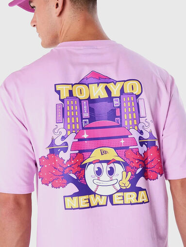 Pink t-shirt with a print on the back - 3