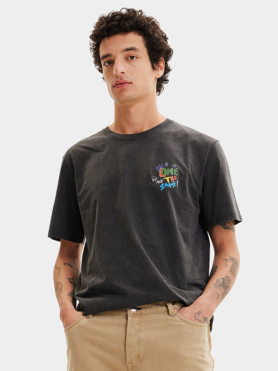 Тениска CARLOS с акцентен гръб - 1