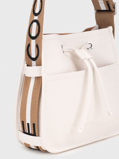 Leather bag with logo detail - 4