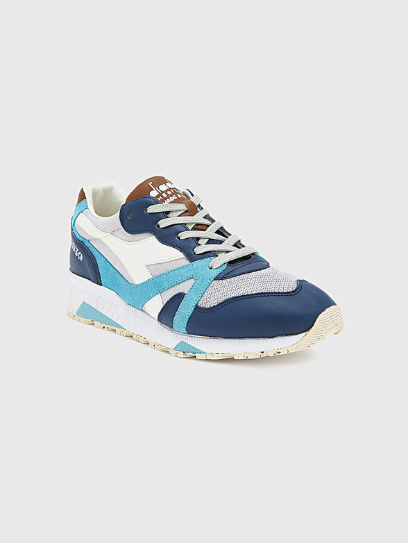 Beige sports shoes with logo embroidery - 3