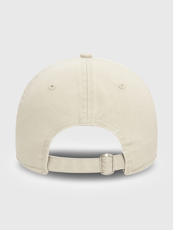 Hat with peak in ecru - 2