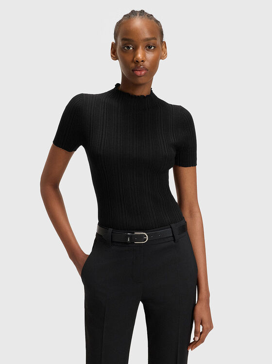 Пуловер с къс ръкав - 1