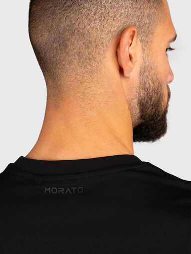 Black T-shirt with contrast print - 4