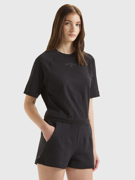 Black T-shirt with logo detail