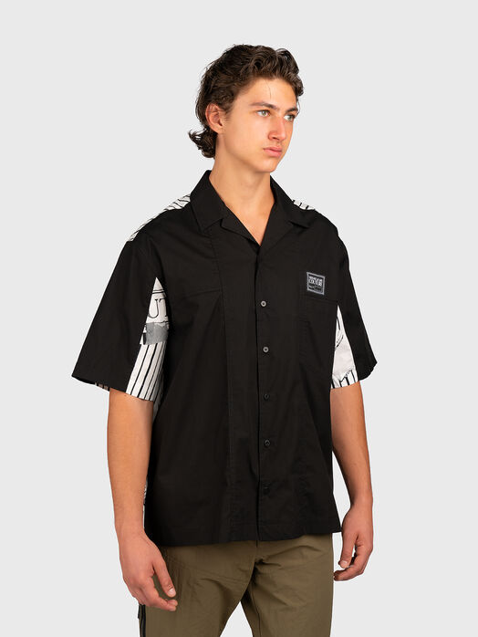 Short sleeve shirt with print on the back