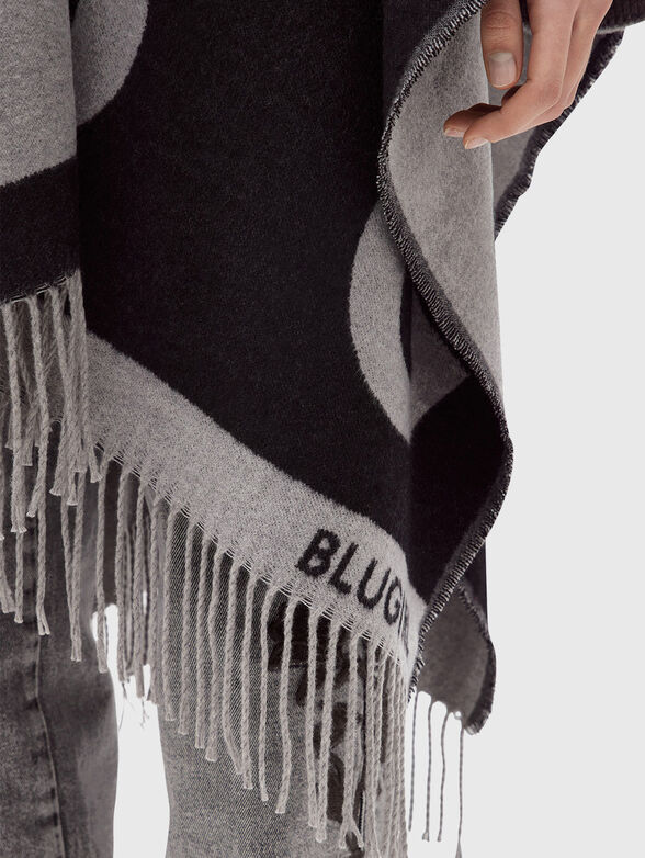 Poncho with monogram logo - 2