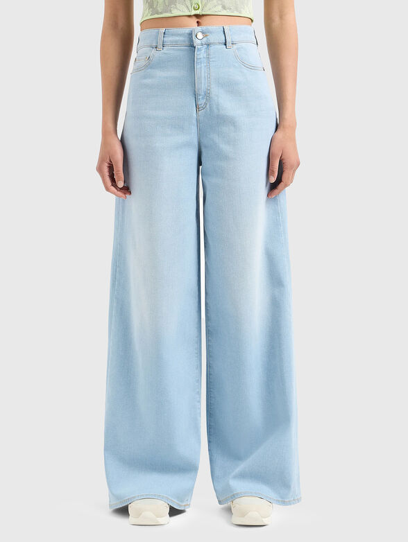 Jeans with wide legs in light blue - 1