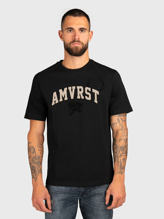 T-shirt with accent lettering and print