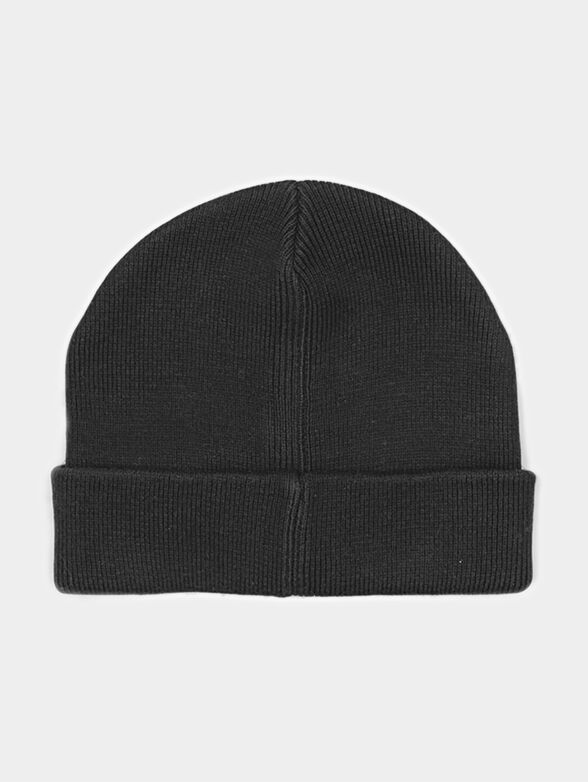 Knit hat with metal logo plate - 2