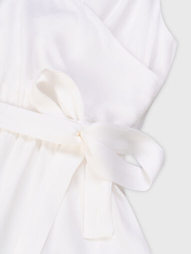 White dress with belt and logo detail - 3
