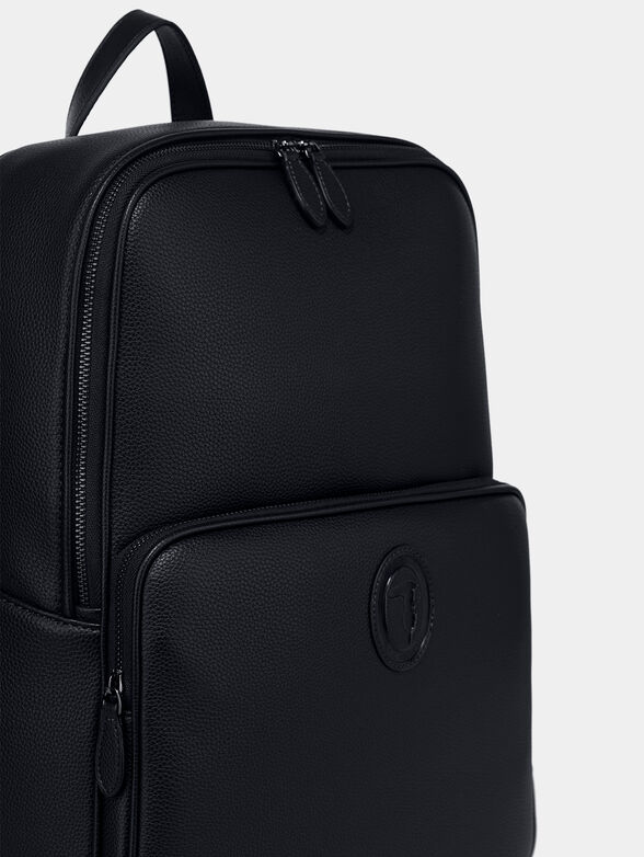 Backpack in black color - 4