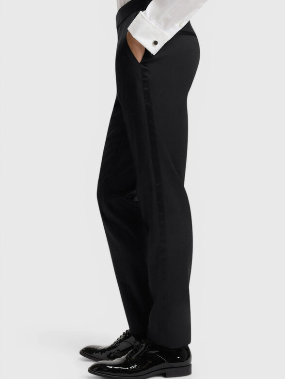 Slim-fit trousers with side piping - 3