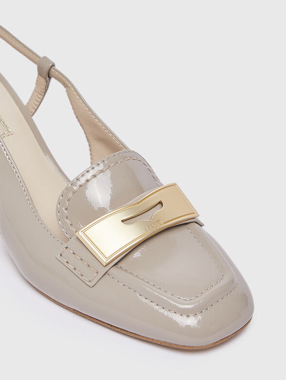 BENNY 02 beige shoes with a patent  finish - 5