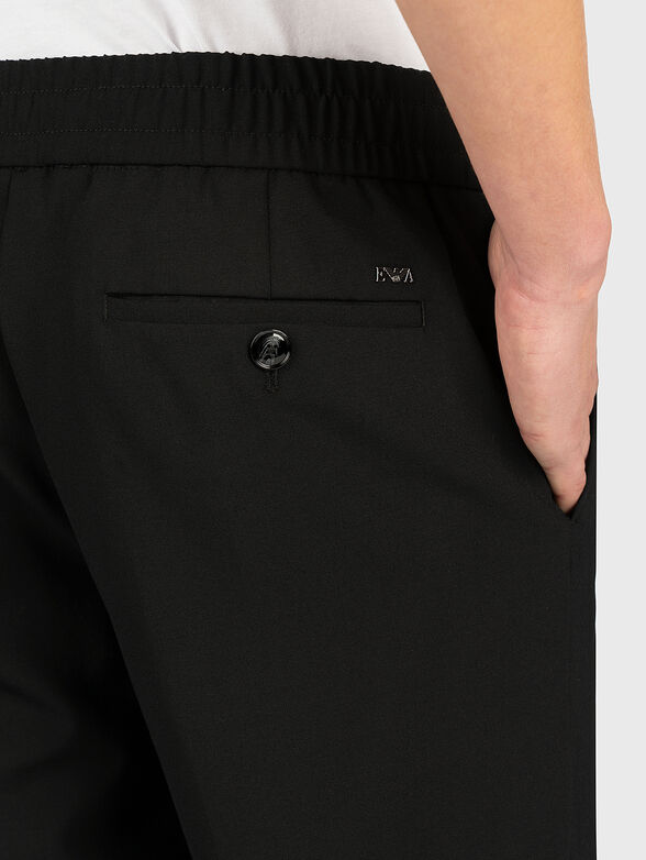 Wool blend trousers with an elastic waist - 4