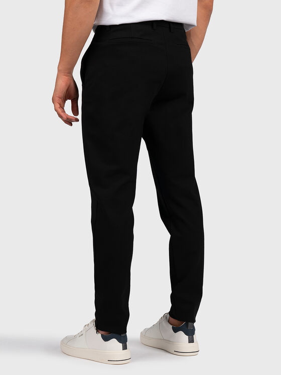 Панталон в черен цвят - 2
