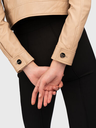 Cropped leather jacket in beige color - 4