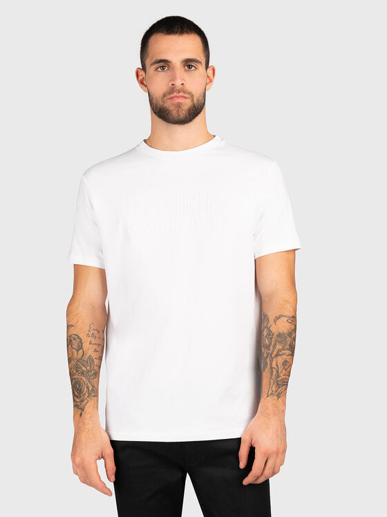 Бяла тениска с лого принт  - 1