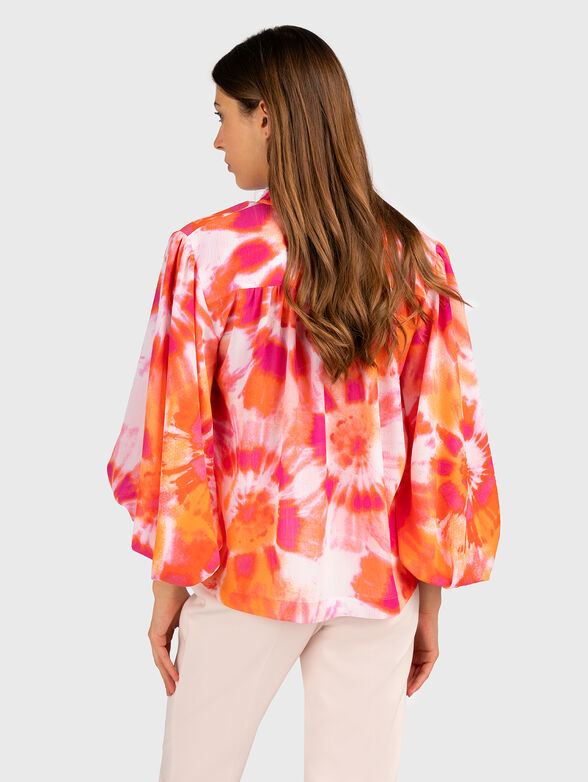 Shirt with multicolor print - 2