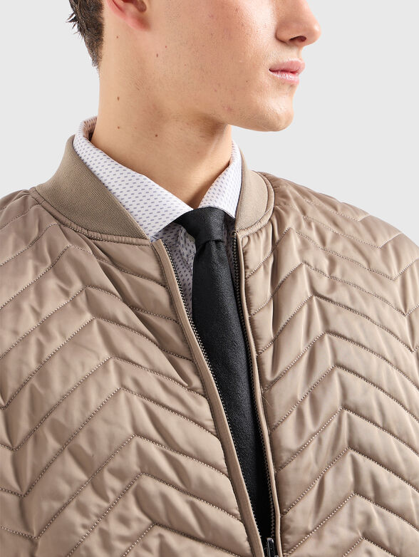 Reversible bomber jacket in beige - 4