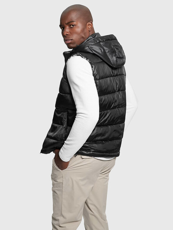 Black puffer vest - 3