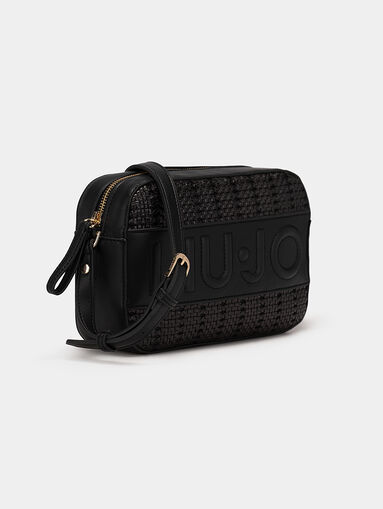 Black crossbody bag with intertwined texture - 4