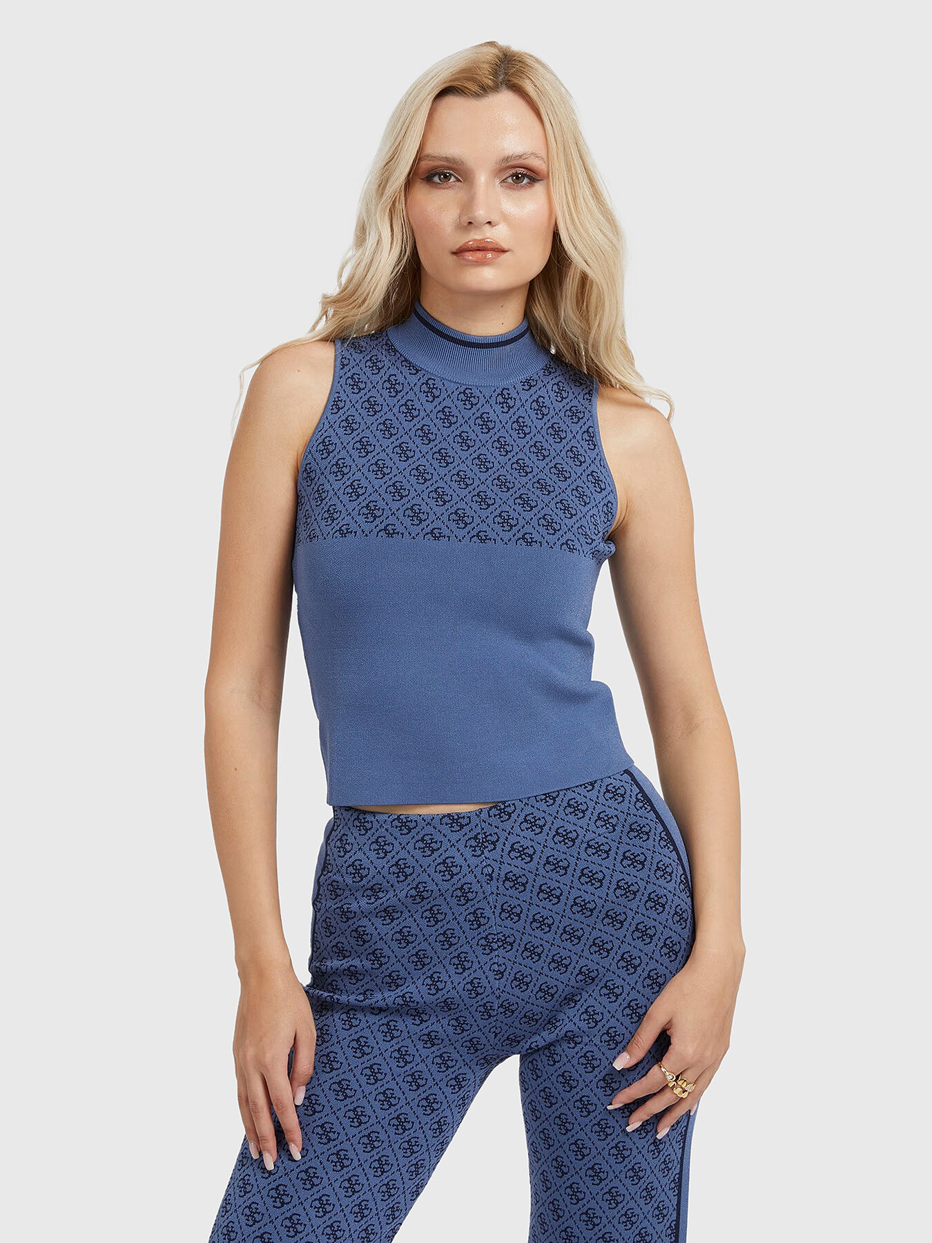LISE top with monogram logo brand GUESS Globalbrandsstore en