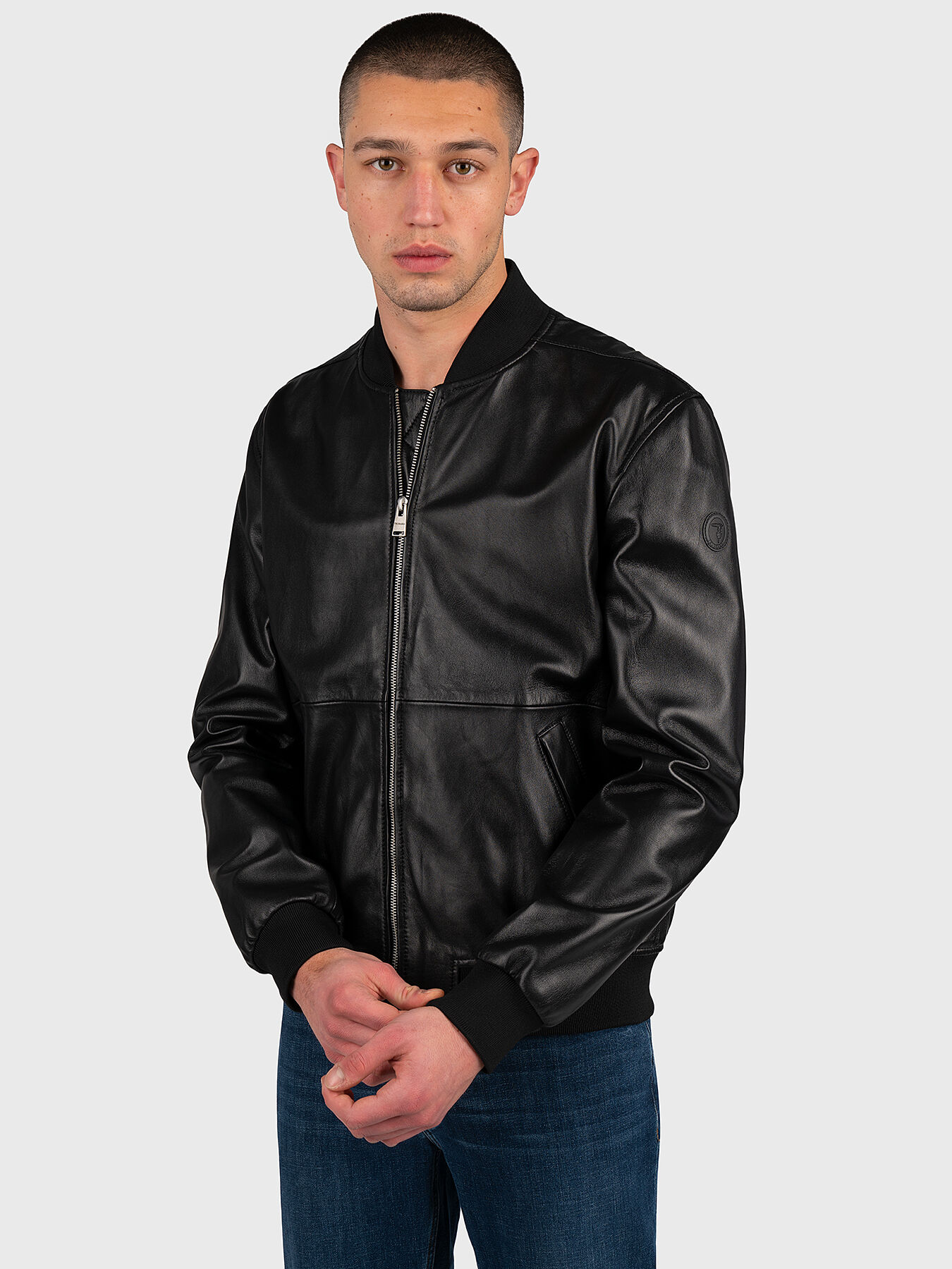 Black leather jacket brand TRUSSARDI Globalbrandsstore en