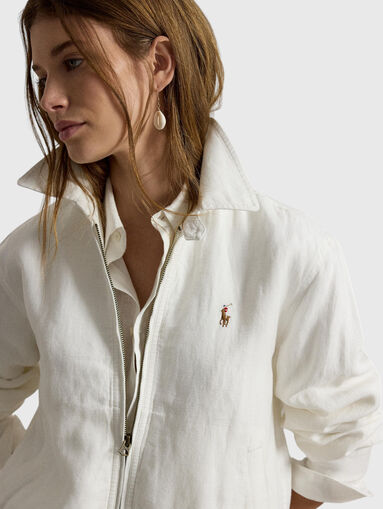 White jacket - 4