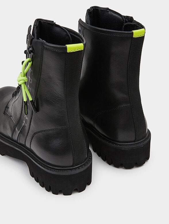 Black leather ankle boots with logo detail - 3