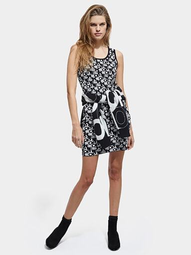 Mini dress with logo print - 4