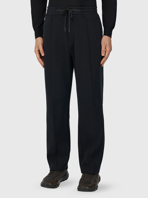 Sports pants with front seam  - 1