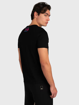 Black T-shirt with attractive pprint - 3