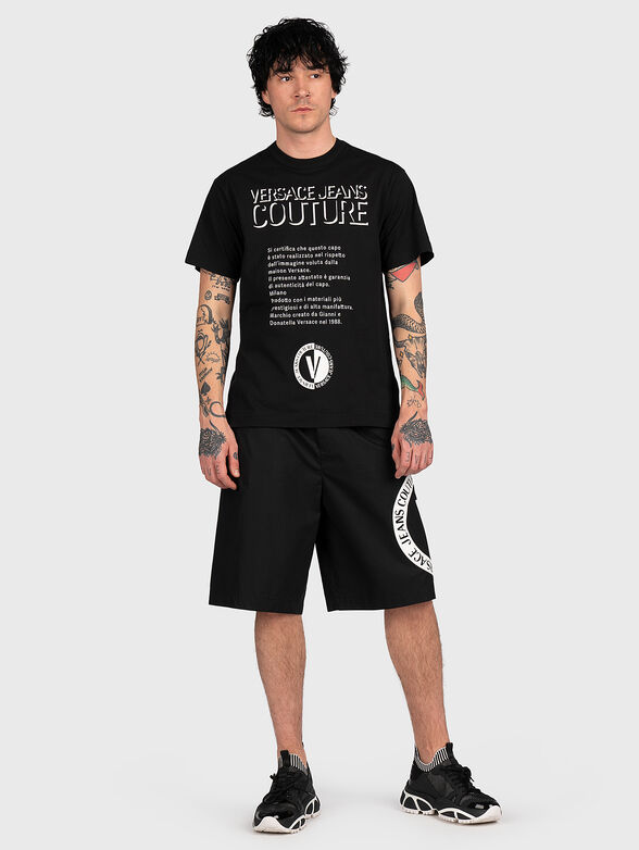 Shorts with contrasting logo accent - 4