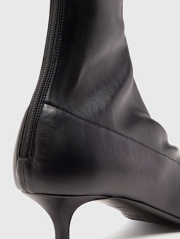 D-VENUS leather heeled boots with accent logo - 5