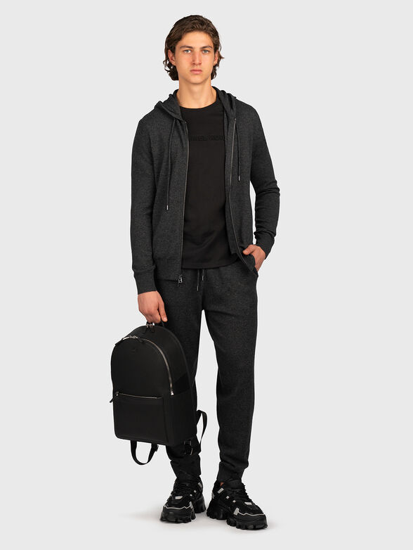 Short-sleeved T-shirt with logo - 2