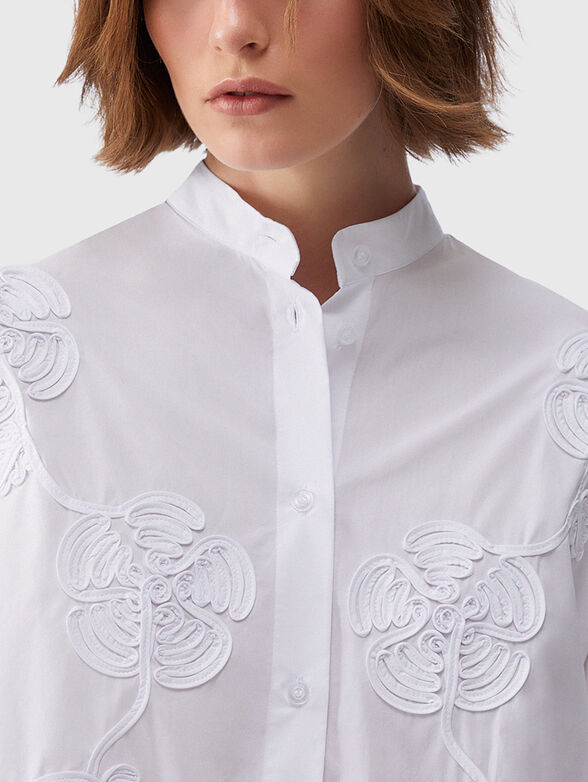 Cotton shirt with floral embroidery - 4