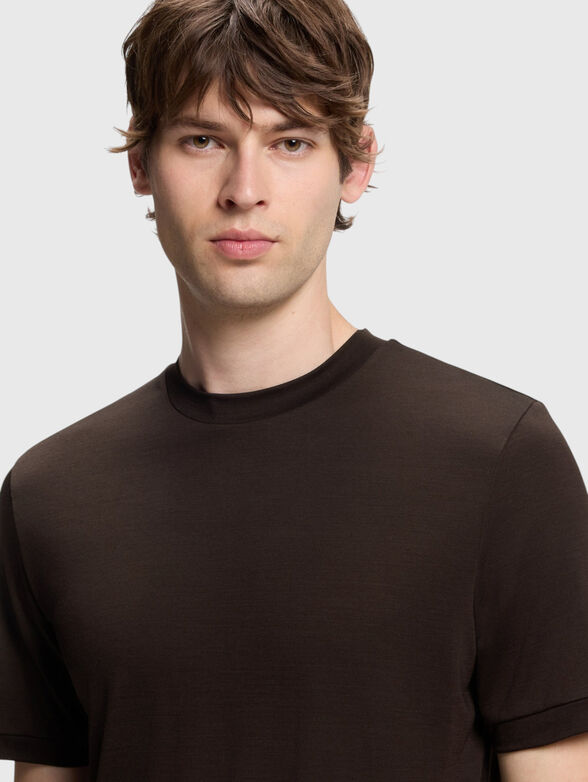 Brown t-shirt - 4