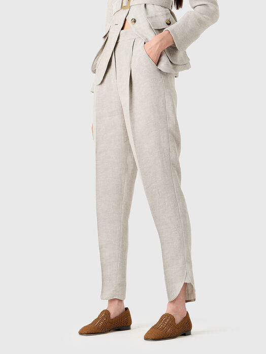 Linen trousers with darts