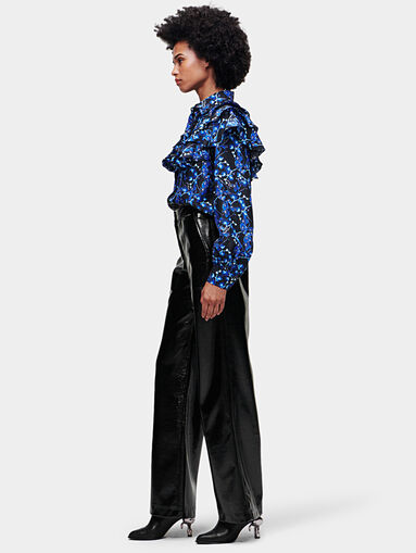 Trousers with lacquered effect - 3