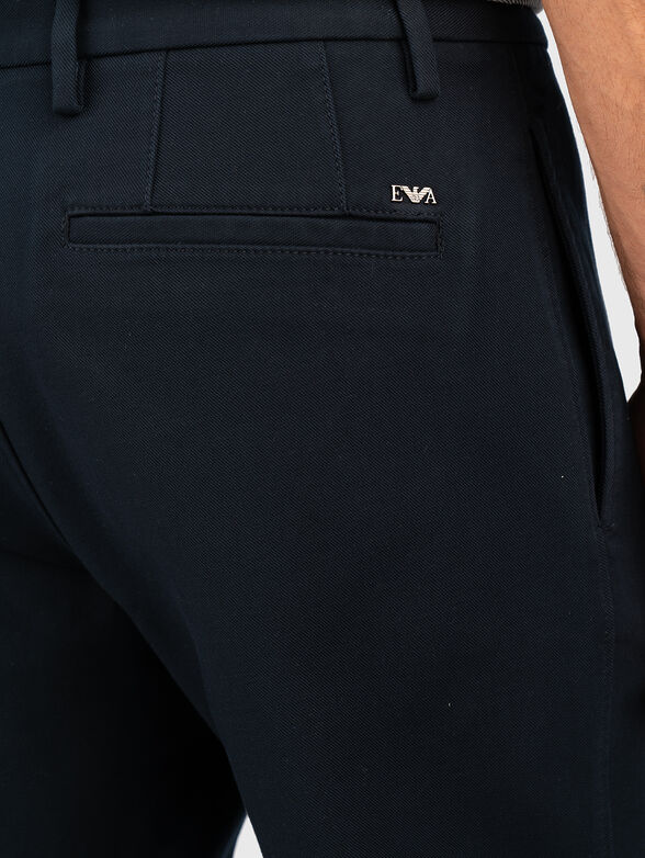 Trousers with pockets and logo detail - 3