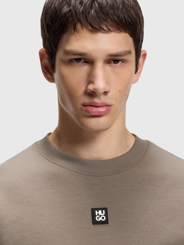 Sweatshirt with oval neckline in black - 4
