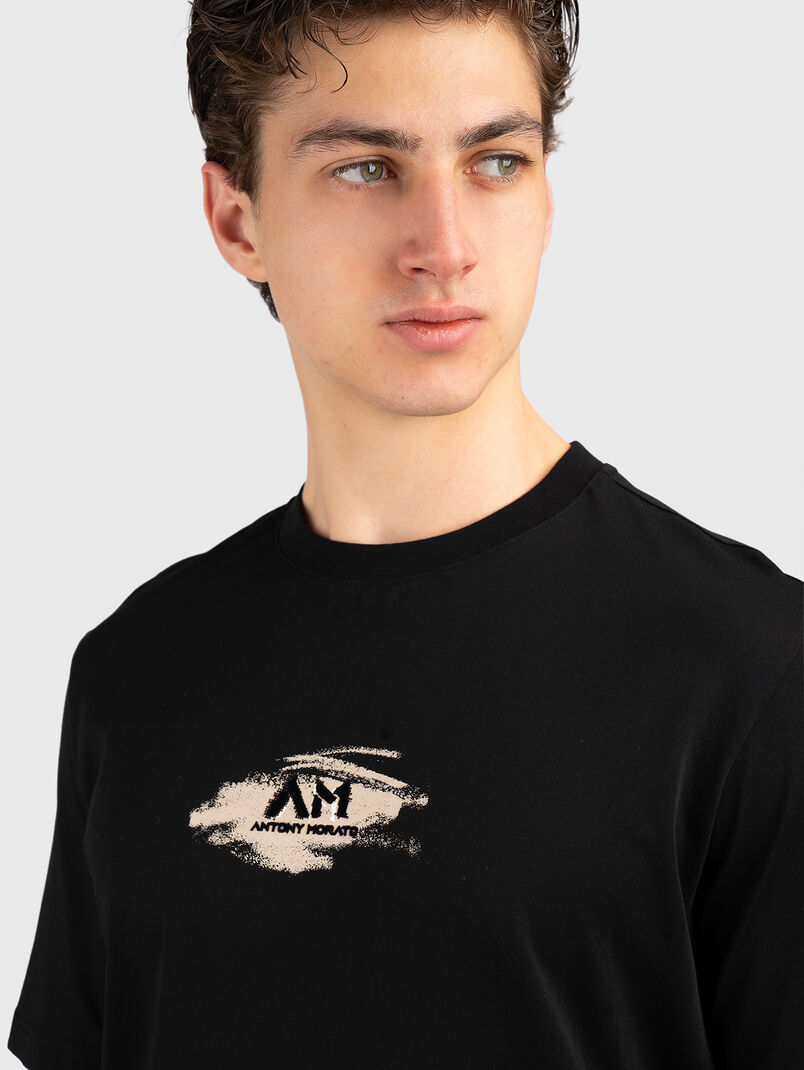 Cotton T-shirt with a print - 3