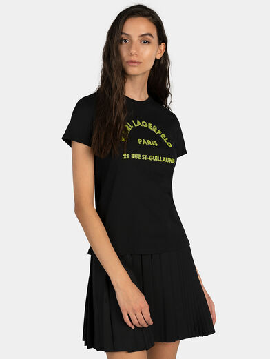 Black t-shirt with contrasting logo lettering - 1