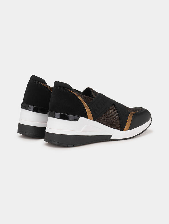 Sneakers with logo detail - 3