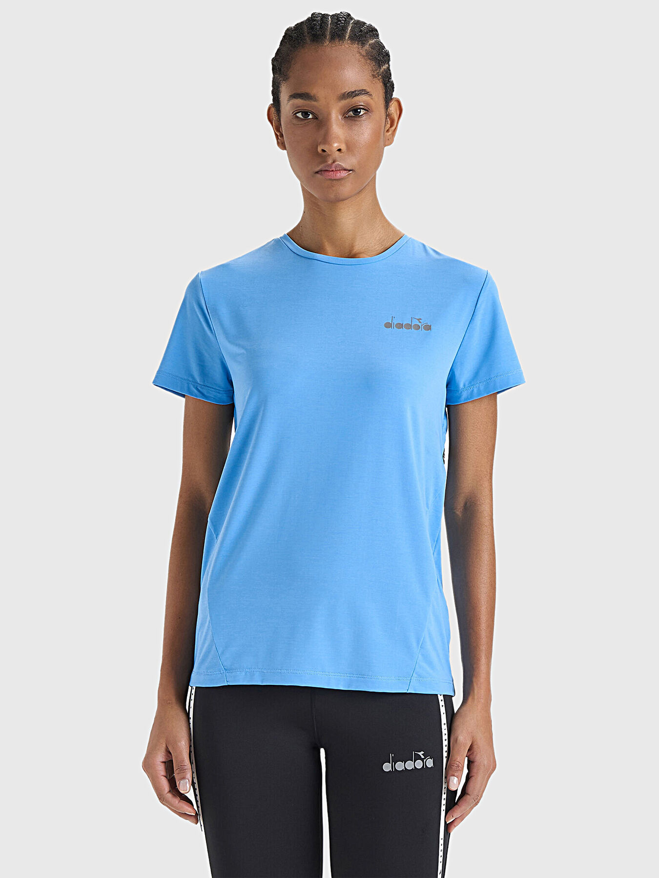 BE ONE sports T shirt in blue color brand DIADORA